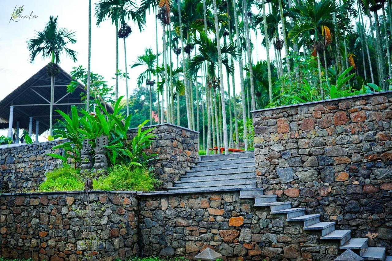 Maayaa Riverside Villa By Kpm Tripenta Attappādi Esterno foto
