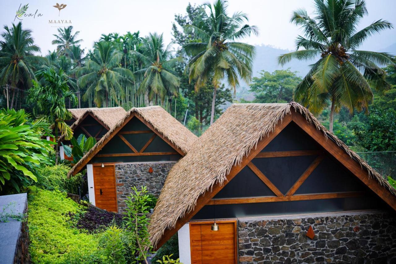 Maayaa Riverside Villa By Kpm Tripenta Attappādi Esterno foto